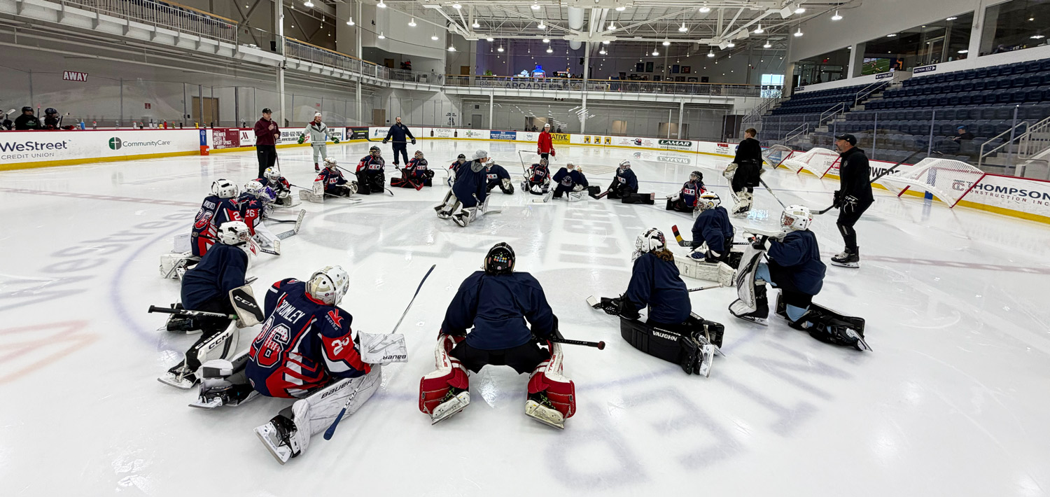 Keserich Goaltending camp on the ice